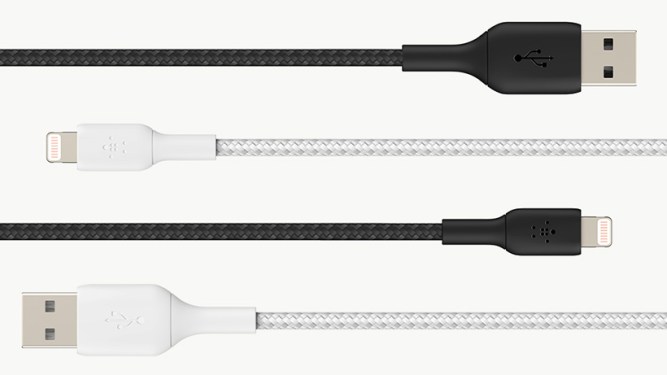 Belkin Boost↑Charge Braided Cable in black and white